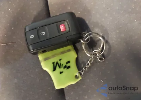 2007 Toyota Prius Touring from USA, damaged, VIN JTDKB20U877581010